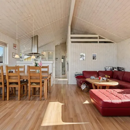 Dolores - 100m From The Sea By Interhome 別荘