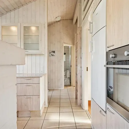 Dom wakacyjny Dolores - 100m From The Sea By Interhome