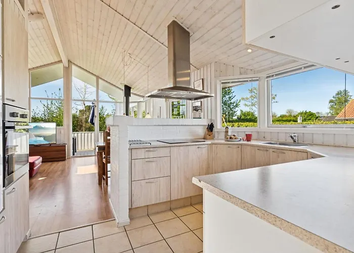 Dolores - 100m From The Sea By Interhome Feriehus *