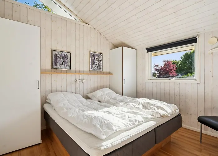 Dolores - 100m From The Sea By Interhome *