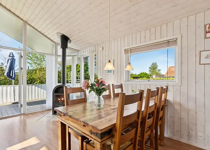 Dolores - 100m From The Sea By Interhome Feriehus *